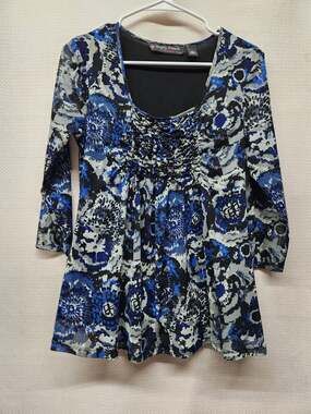 Simply French Blue Floral Print Blouse
